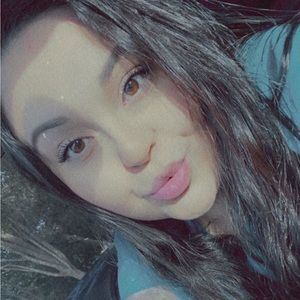 Meet your Posher, Valeria